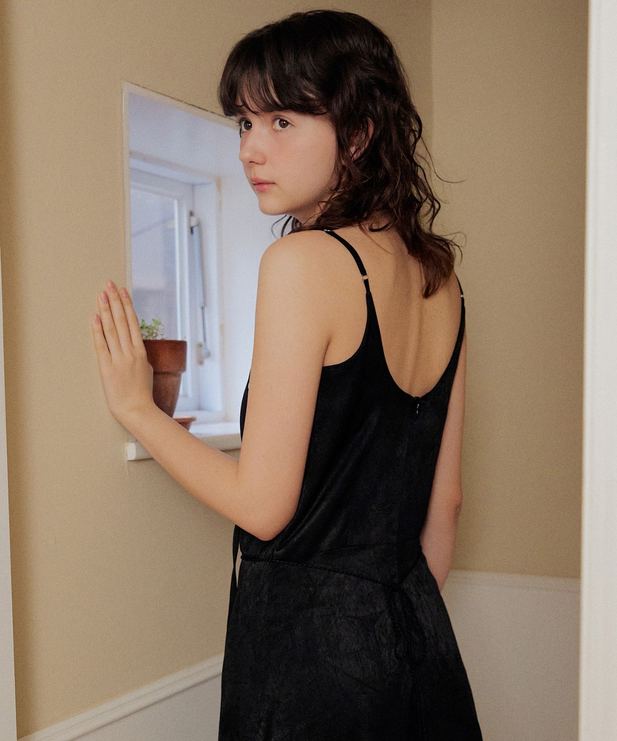 어다울(ADAUL) Jacquard rope belt long dress - black