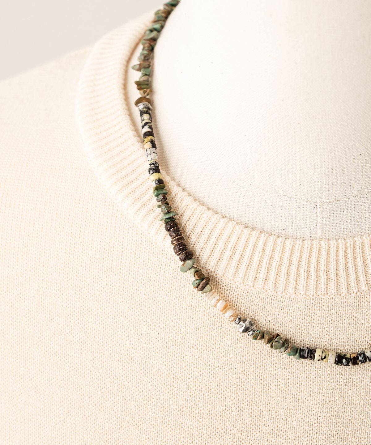 와일드 브릭스(WILD BRICKS) W23 ETHNIC NECKLACE (moss green)