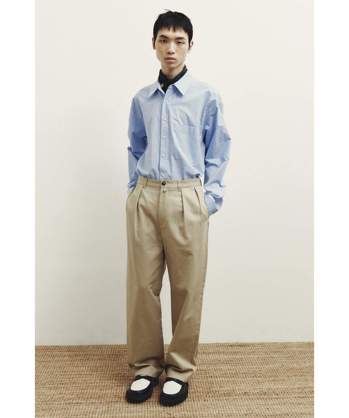 유스(YOUTH) 2-pleated Chino Pants - Beige