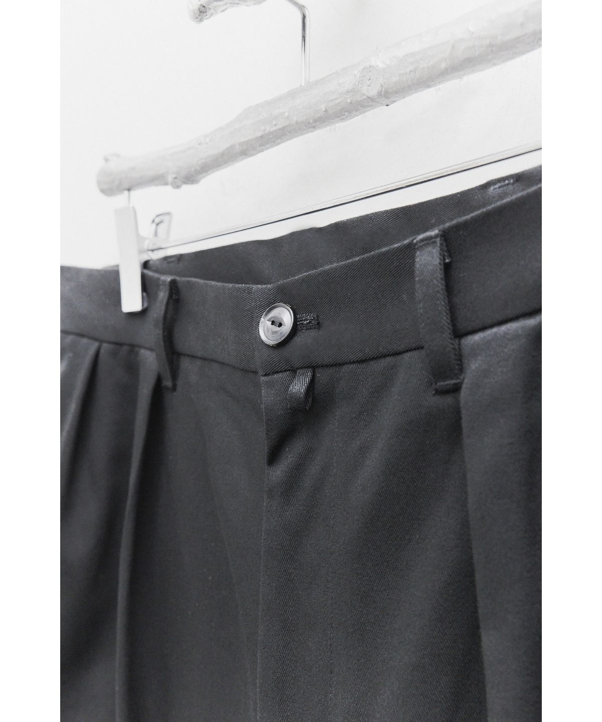 유스(YOUTH) 2-pleated Chino Pants - Black