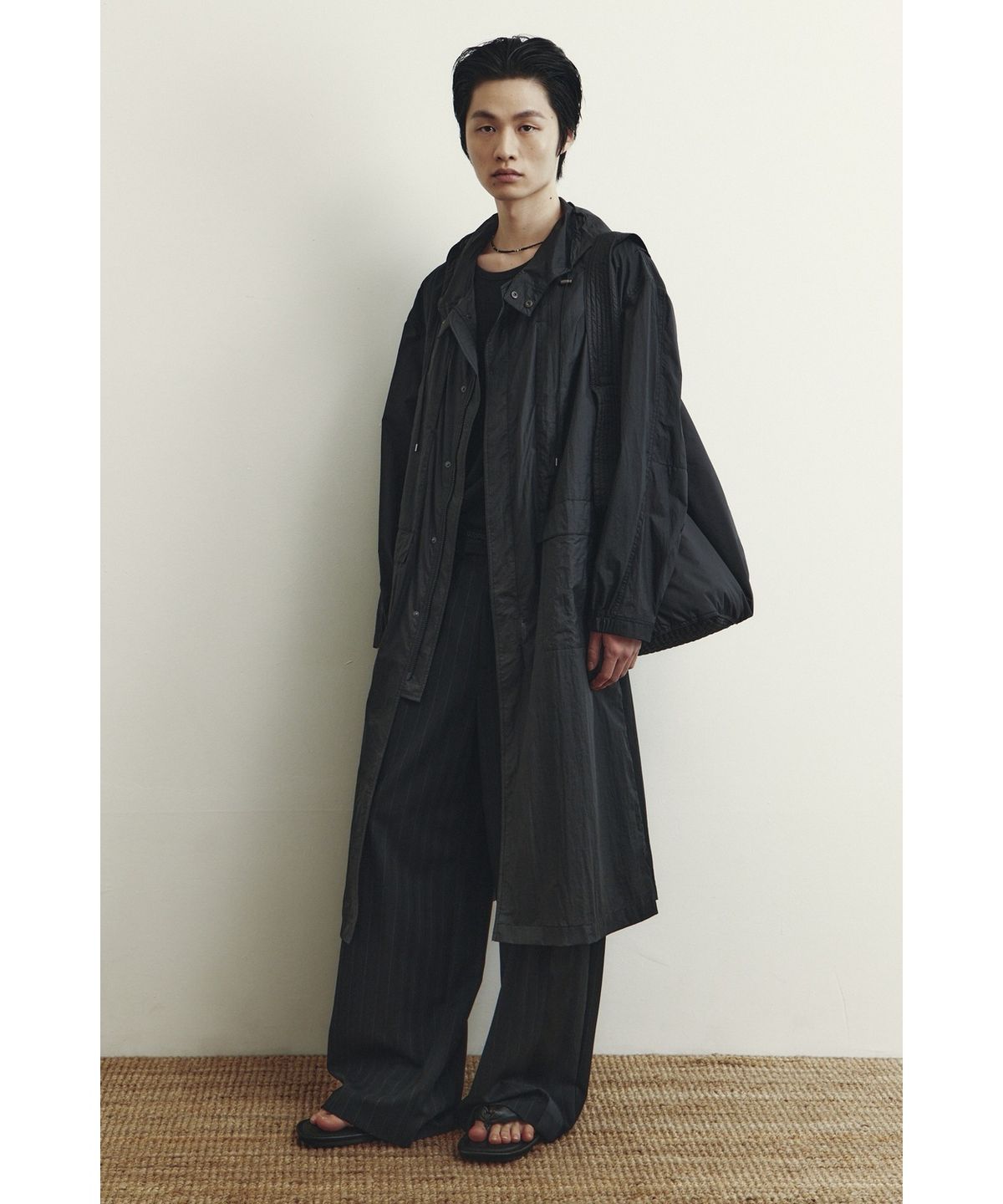 유스(YOUTH) Convertible Windbreaker Coat - Black