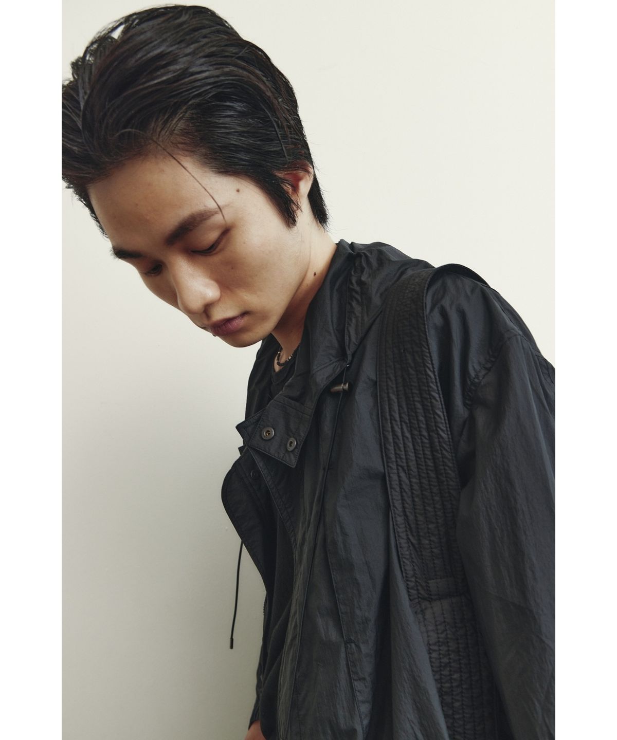 유스(YOUTH) Convertible Windbreaker Coat - Black