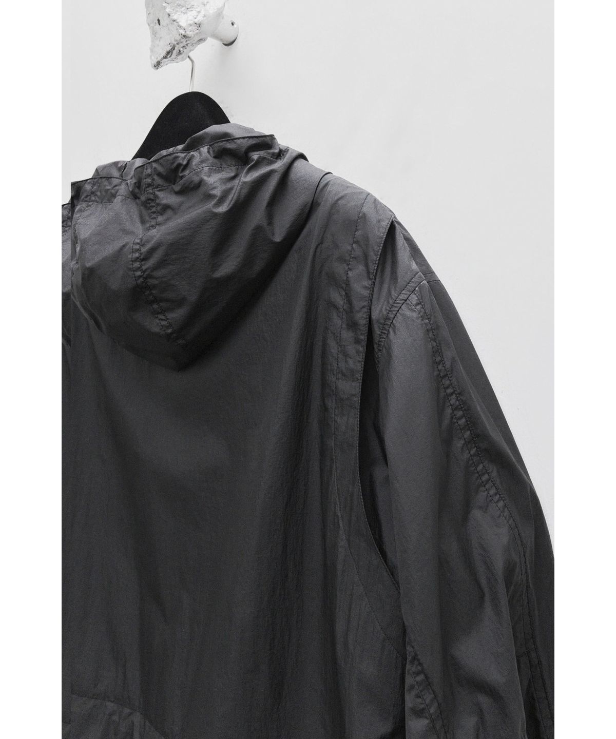 유스(YOUTH) Convertible Windbreaker Coat - Black