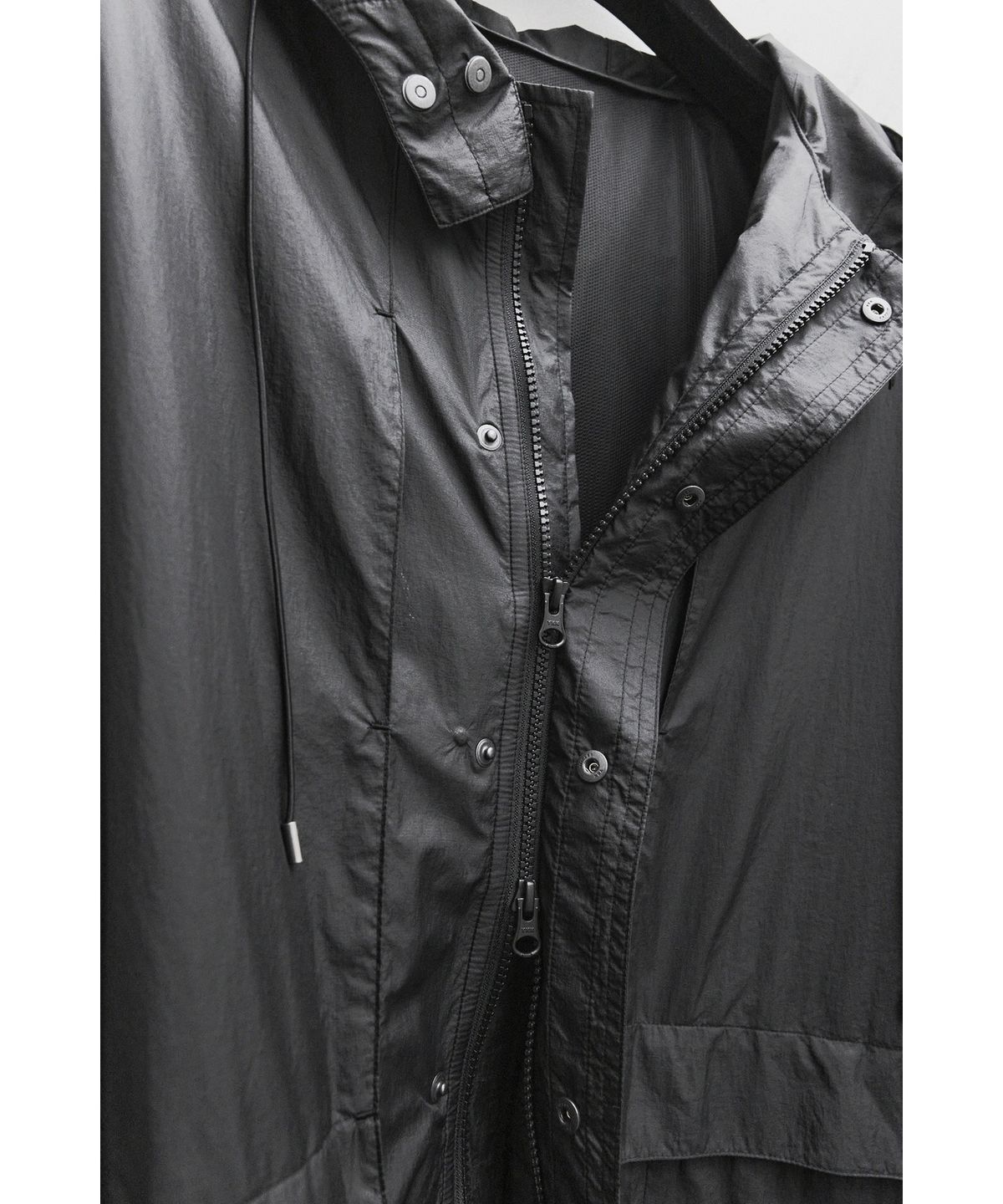 유스(YOUTH) Convertible Windbreaker Coat - Black