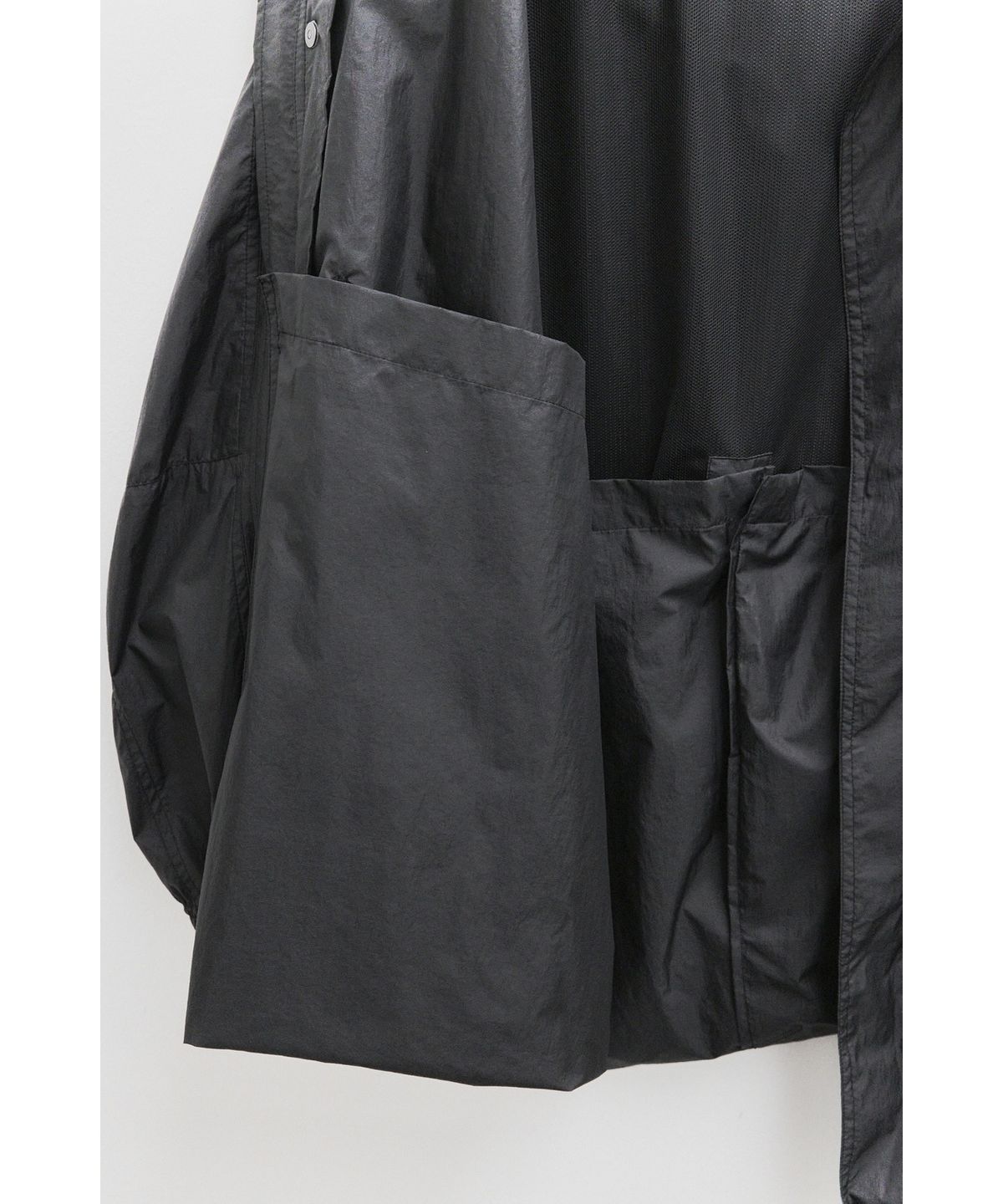 유스(YOUTH) Convertible Windbreaker Coat - Black
