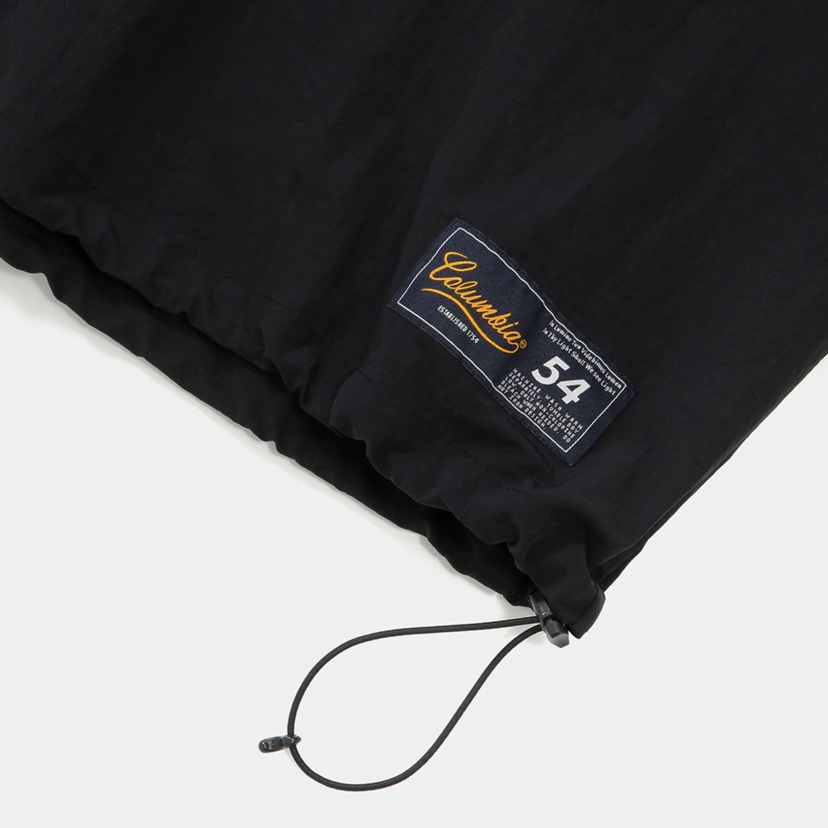 컬럼비아 유니버시티(COLUMBIA UNIVERSITY) NY STREET TAIL LOGO WOVEN S/S T-SHIRTS 블랙