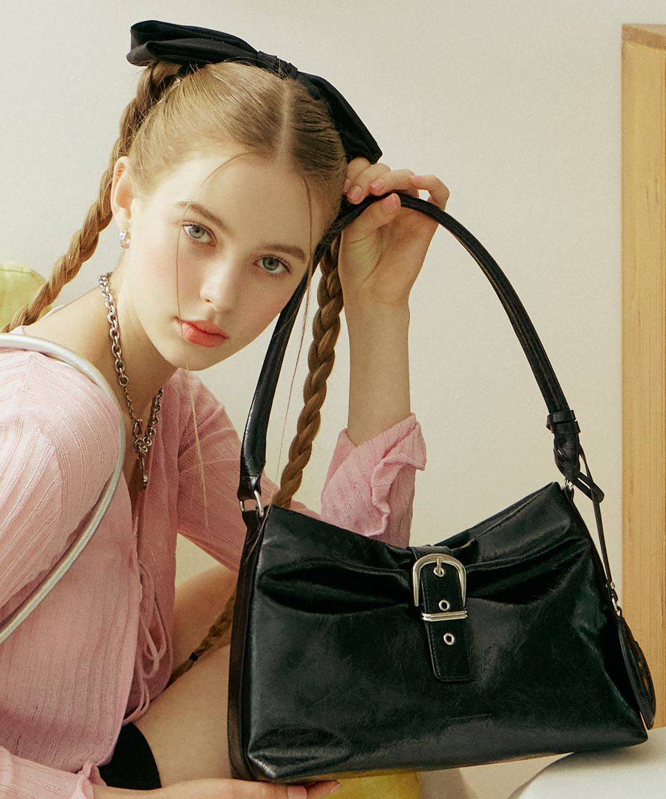 VVV ■ Ribbon Hobo Buckle Shoulder Bag MUSINSA | VVV Ribbon Hobo Buckle Shoulder Bag _ Black