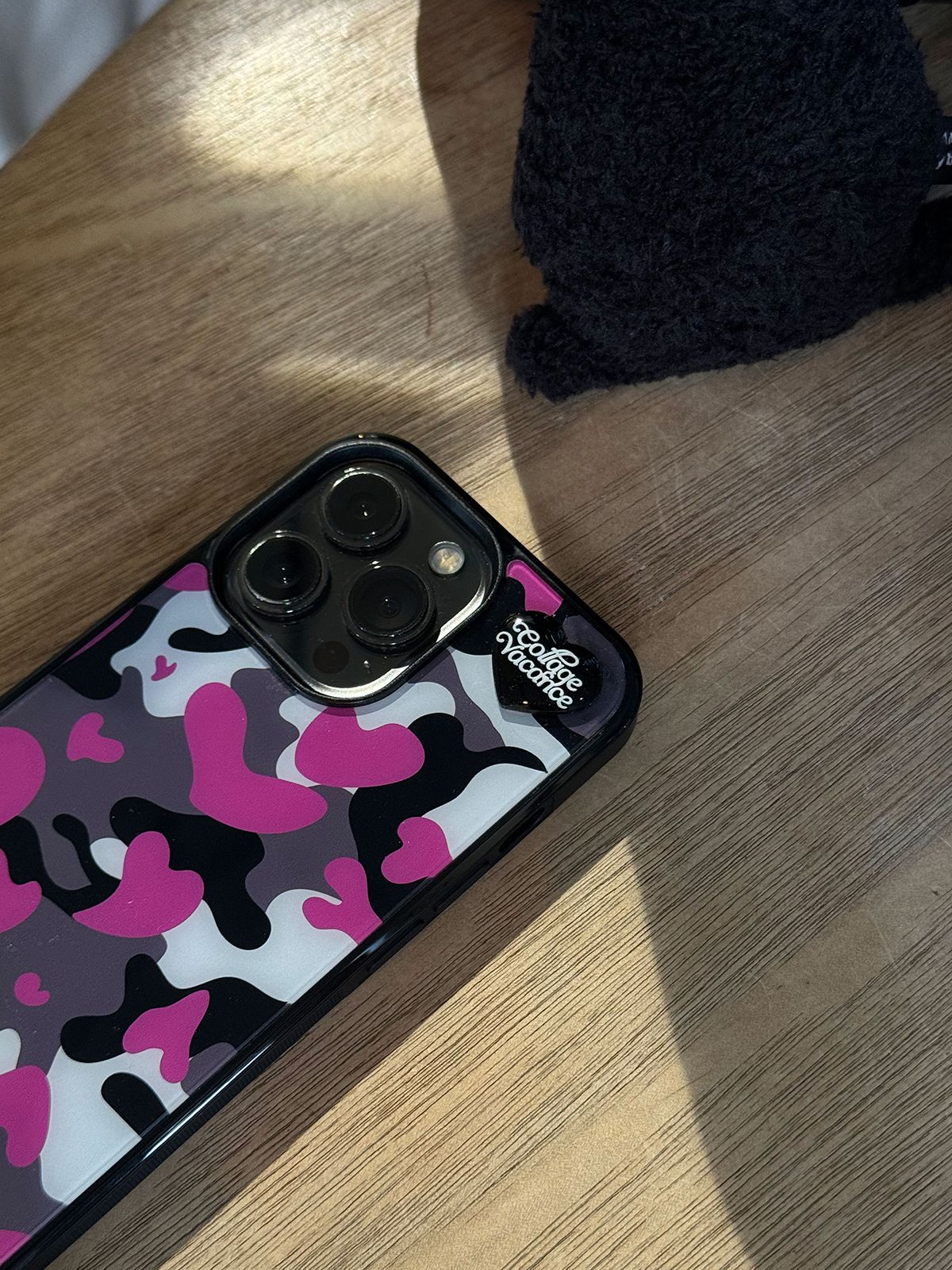 꼴라주바캉스(COLLAGEVACANCE) Camo Love Pendant Glass Bumper Case - Purple (폰케이스)