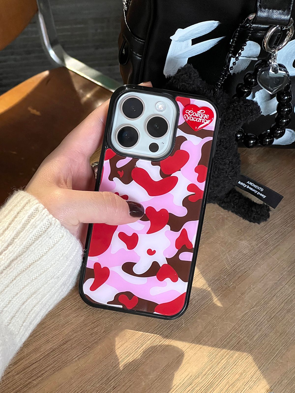 꼴라주바캉스(COLLAGEVACANCE) Camo Love Pendant Glass Bumper Case - Red (폰케이스)