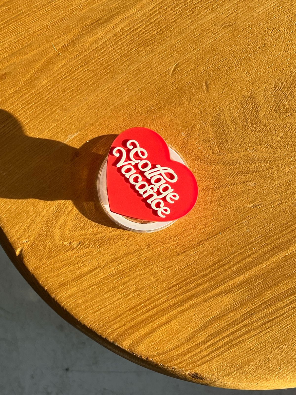 꼴라주바캉스(COLLAGEVACANCE) Lettering Heart Logo Rubber MagSafe Tok (2color)