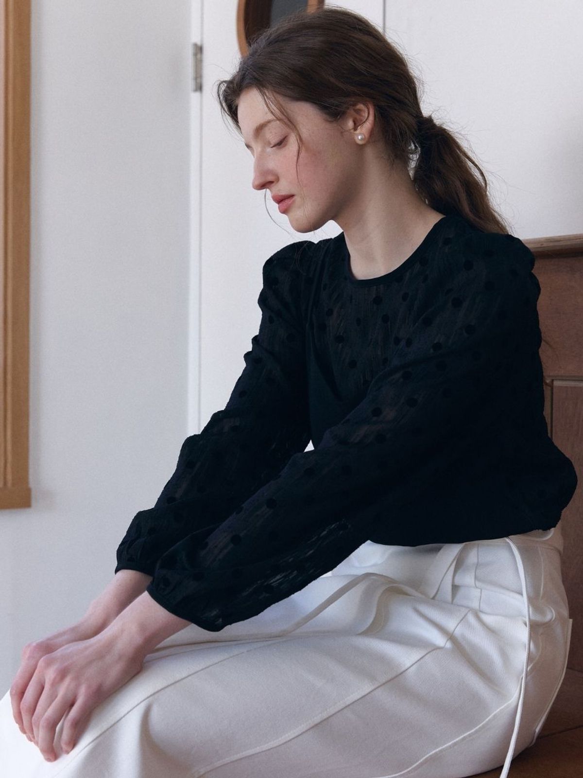 패브릭서울(FABRICSEOUL) dot bustier puff blouse_black