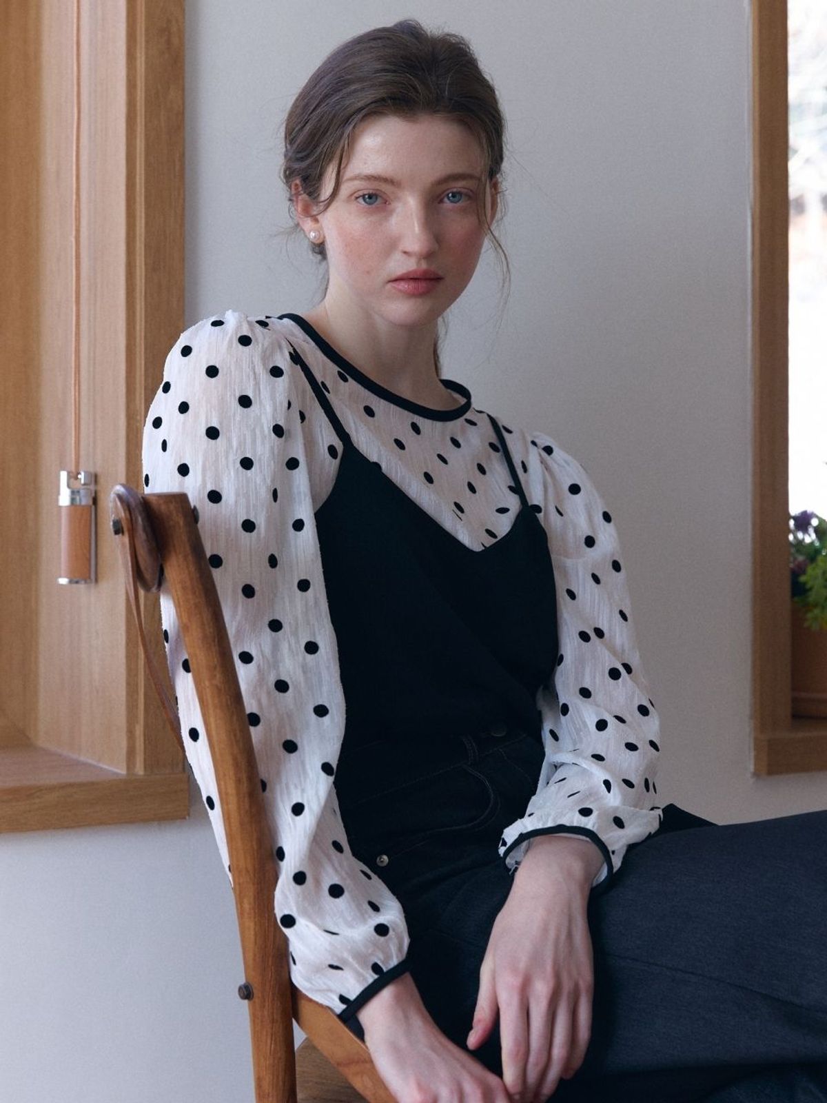 패브릭서울(FABRICSEOUL) dot bustier puff blouse_white