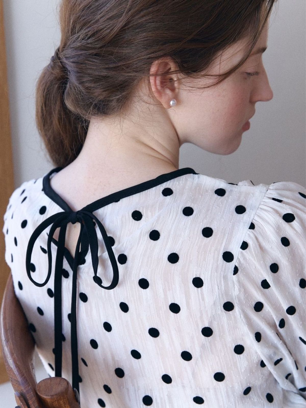 패브릭서울(FABRICSEOUL) dot bustier puff blouse_white