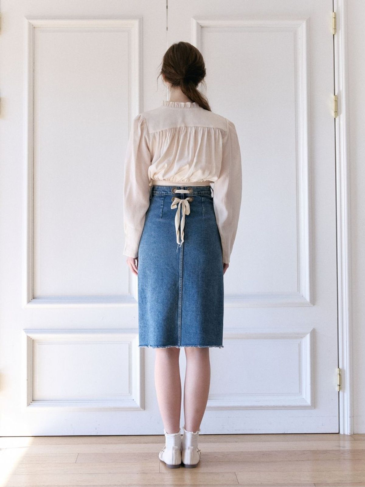 패브릭서울(FABRICSEOUL) back ribbon denim skirt