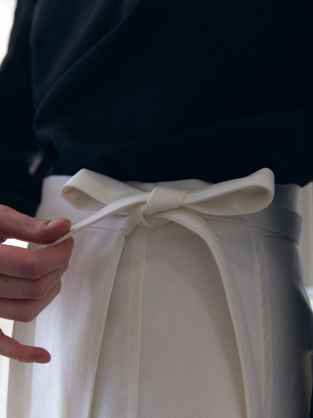 패브릭서울(FABRICSEOUL) cotton rap ribbon long skirts_white