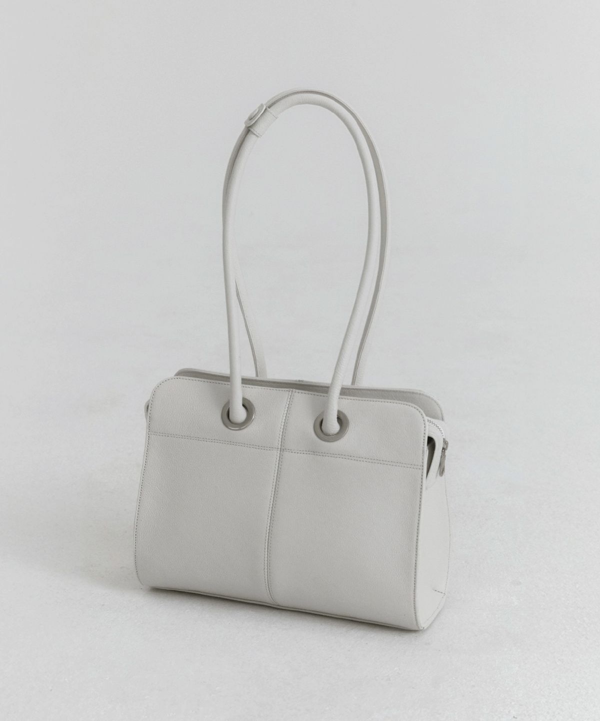 네로우가피(NAROWGAPI) Narrow Bag / white