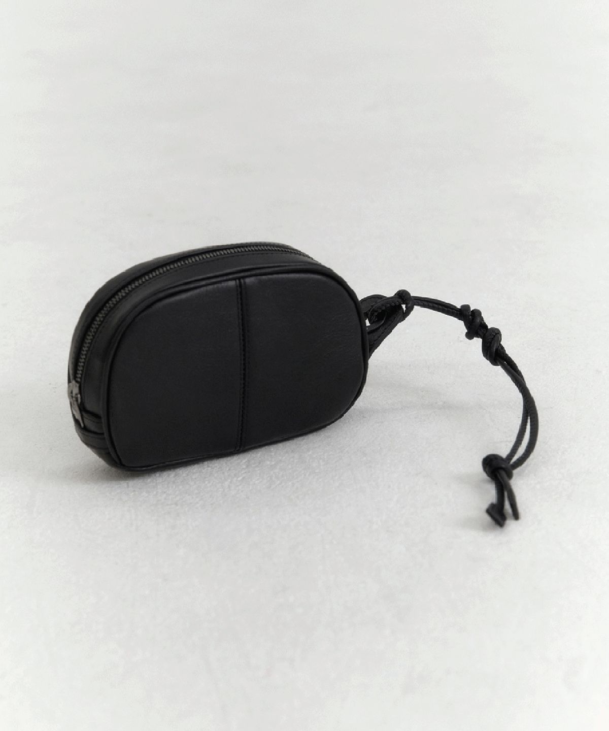 네로우가피(NAROWGAPI) Ballon Pouch / black