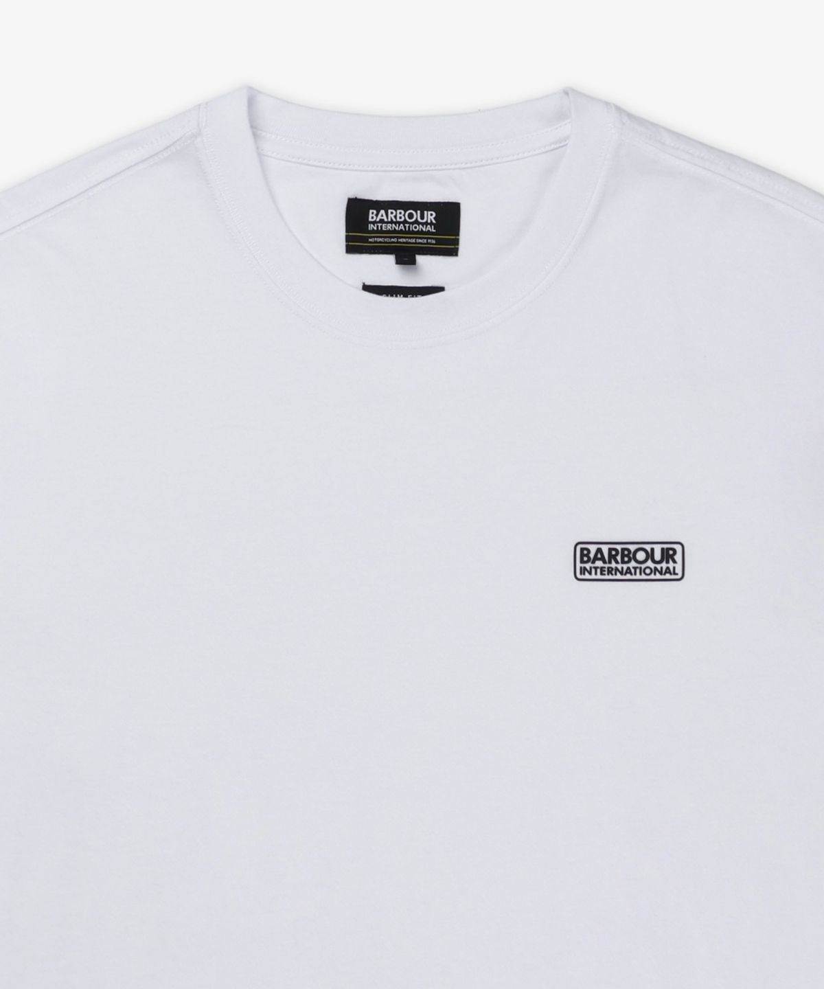 바버(BARBOUR) 인터내셔널 스몰 로고 반소매 티셔츠 - 화이트 / MTS0141WH51