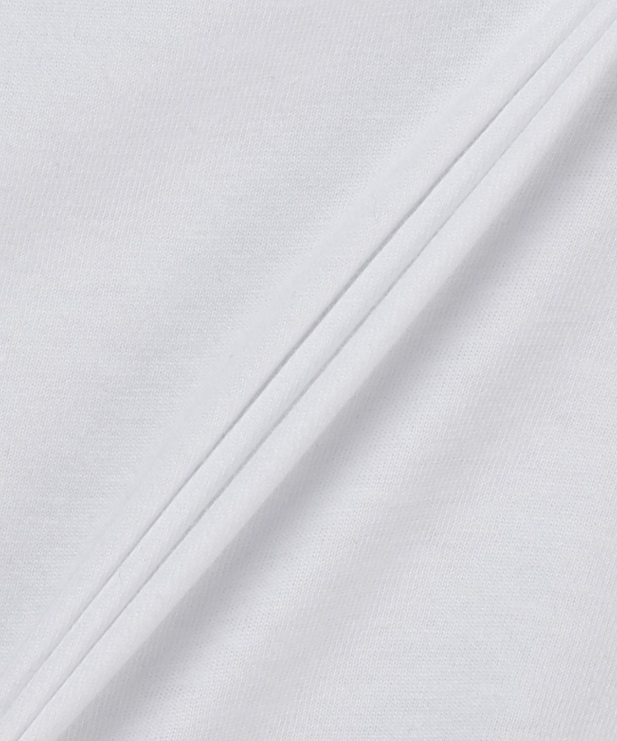 바버(BARBOUR) 인터내셔널 스몰 로고 반소매 티셔츠 - 화이트 / MTS0141WH51