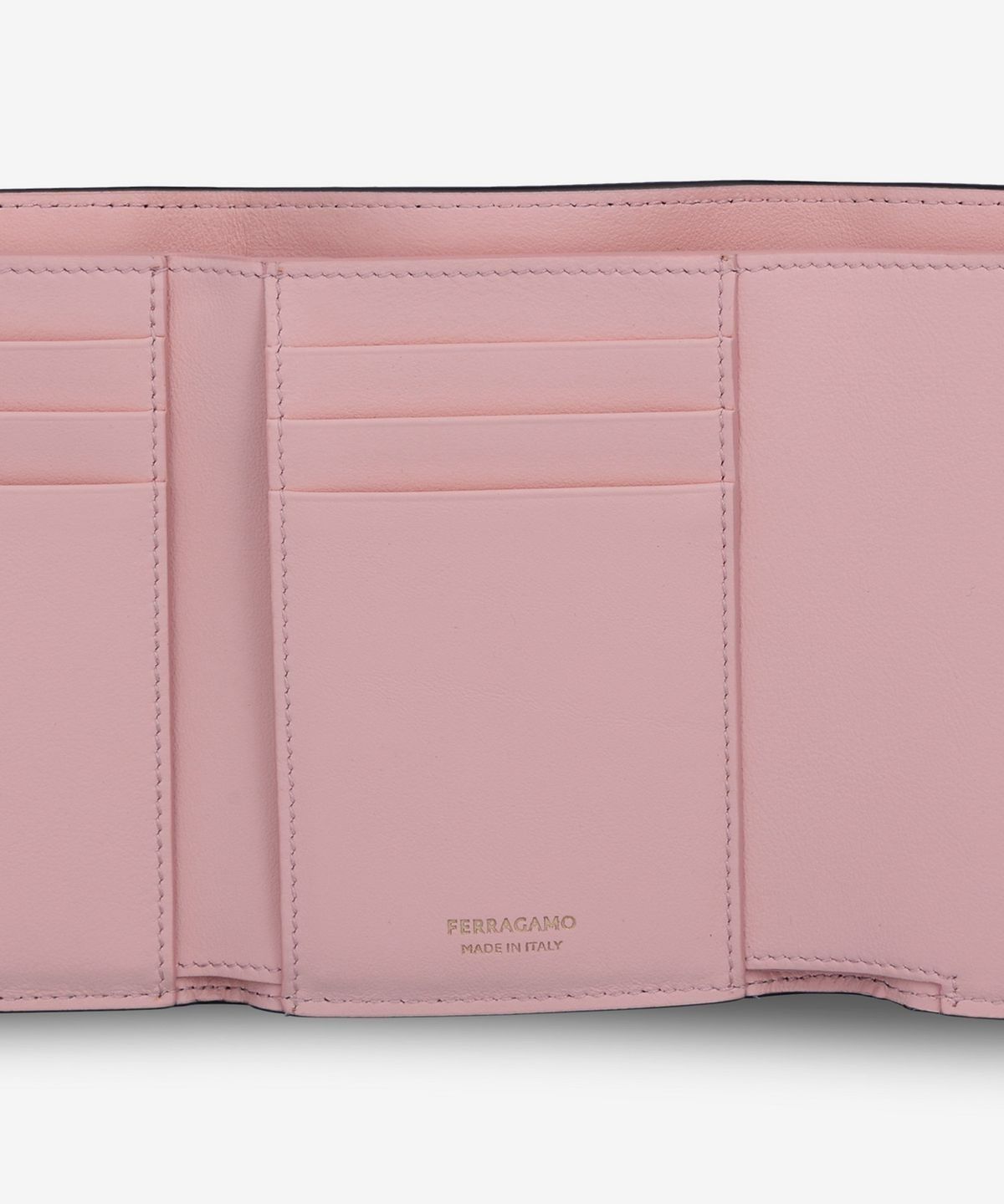 FERRAGAMO★ハグ コンパクト ツートン ウォレット 220630770860 Hug compact two-tone wallet - Women | Ferragamo