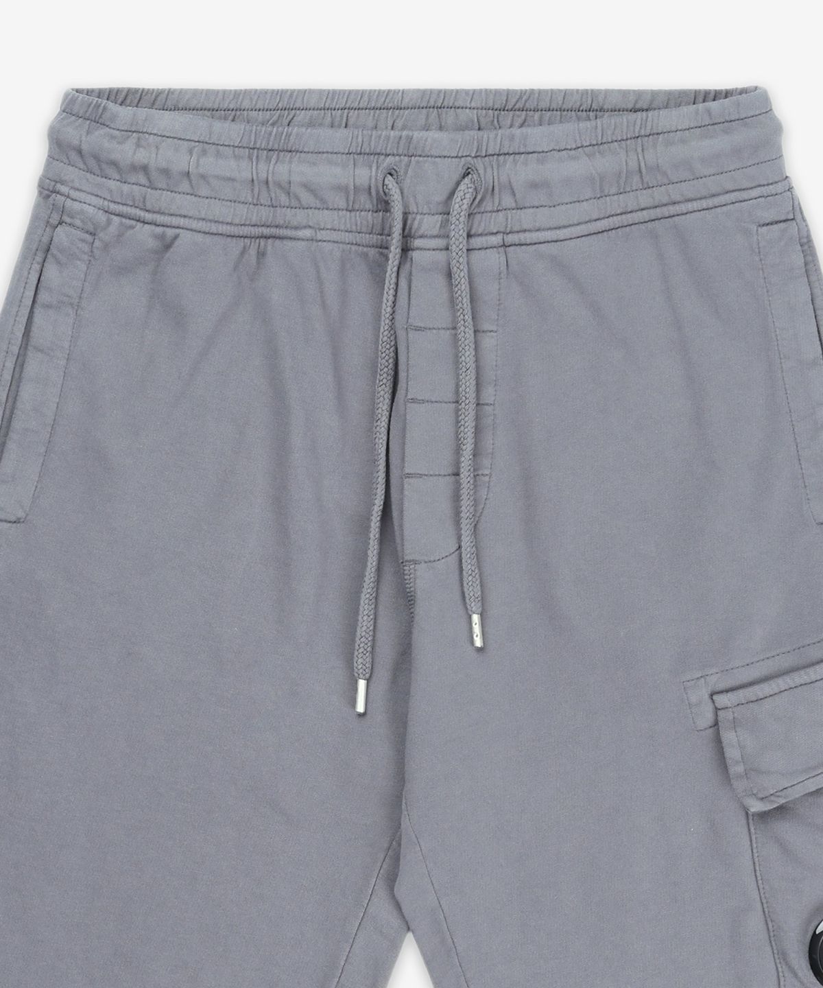 씨피 컴퍼니(CP Company) 스웻 버뮤다 카고 라이트 플리스 쇼츠 팬츠 - 스모크 펄 / 18CMSB069A002246G935