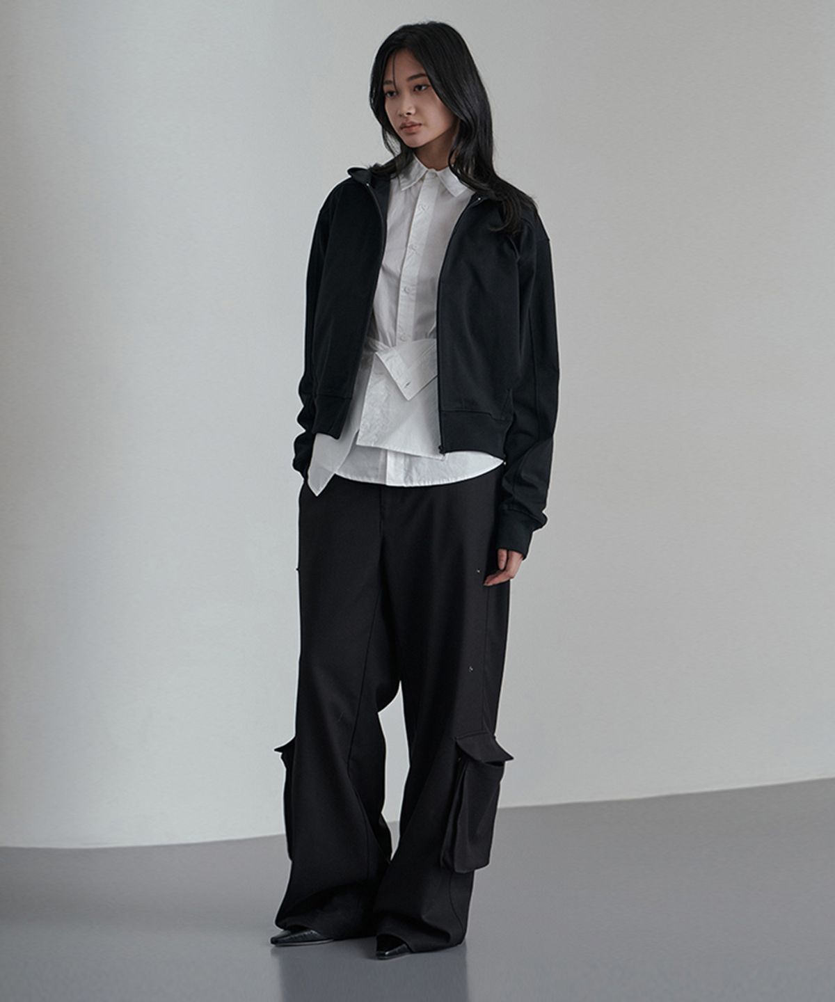 이예(YIYAE) Modular Detachable Cargo Slacks Black