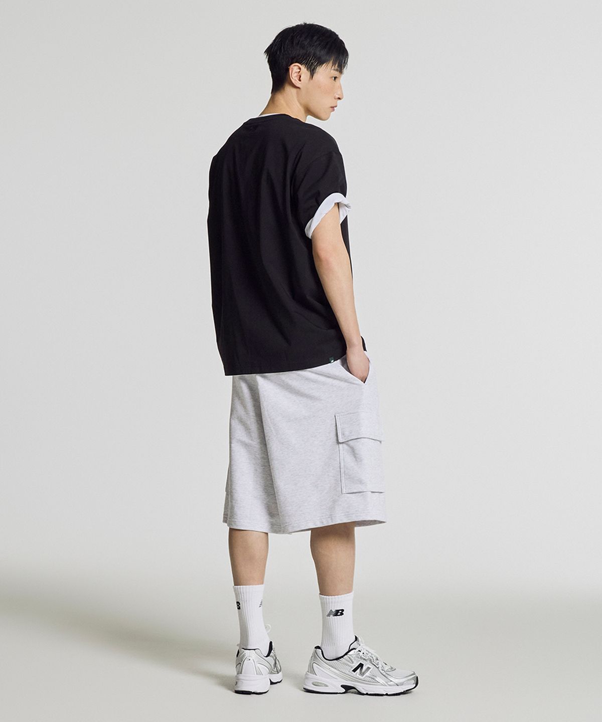 뉴발란스(NEW BALANCE) NBNVG21433 / UNI 헤리티지 5.5부 카고 쇼츠 (LIGHT GRAY)