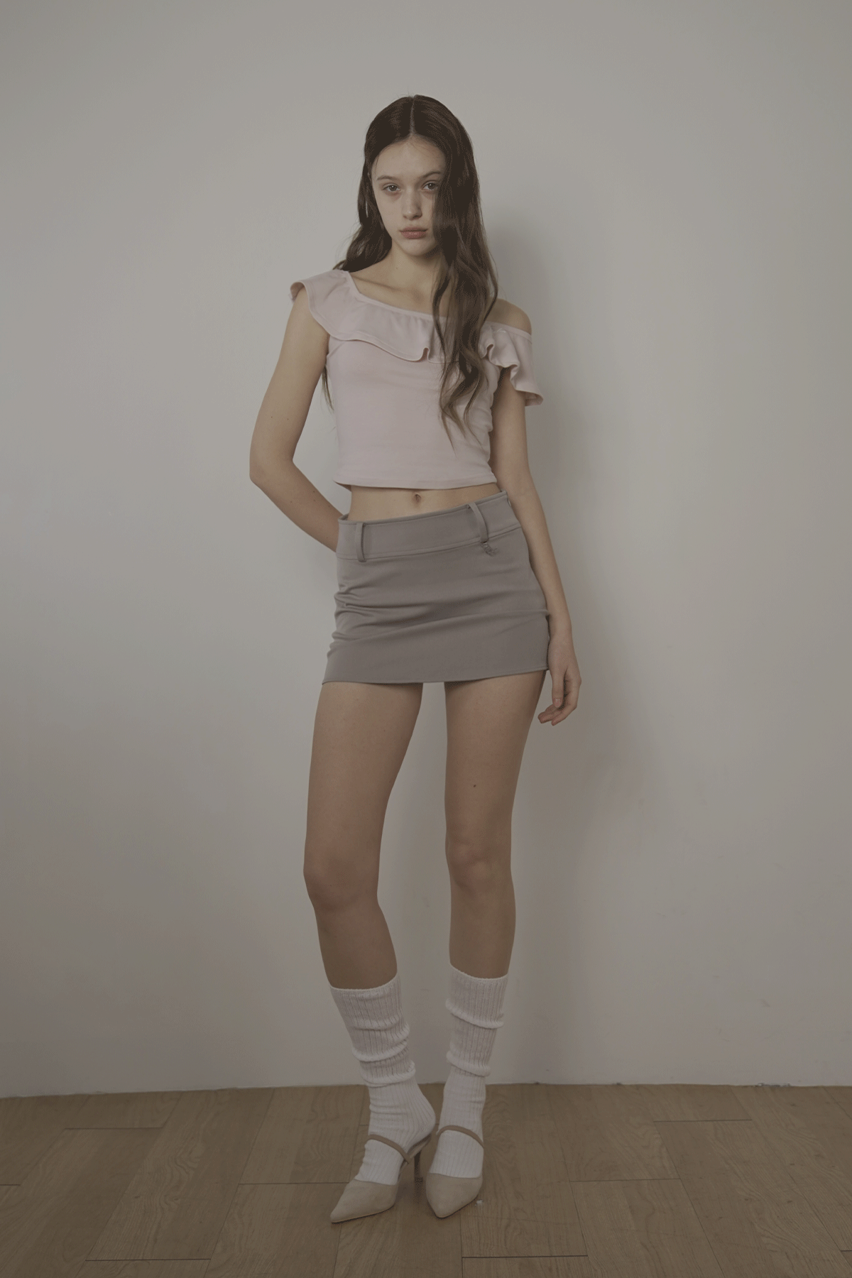 벨리아르(BELLIALEU) BELT MINI SKIRT-ASH BEIGE