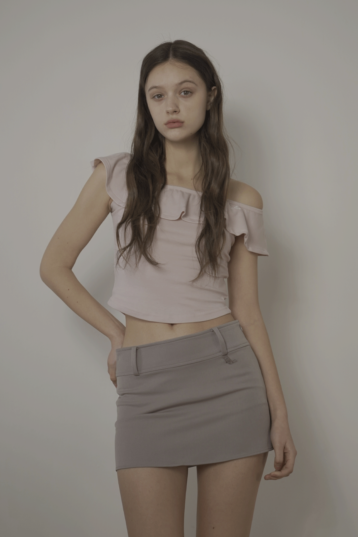 벨리아르(BELLIALEU) BELT MINI SKIRT-ASH BEIGE