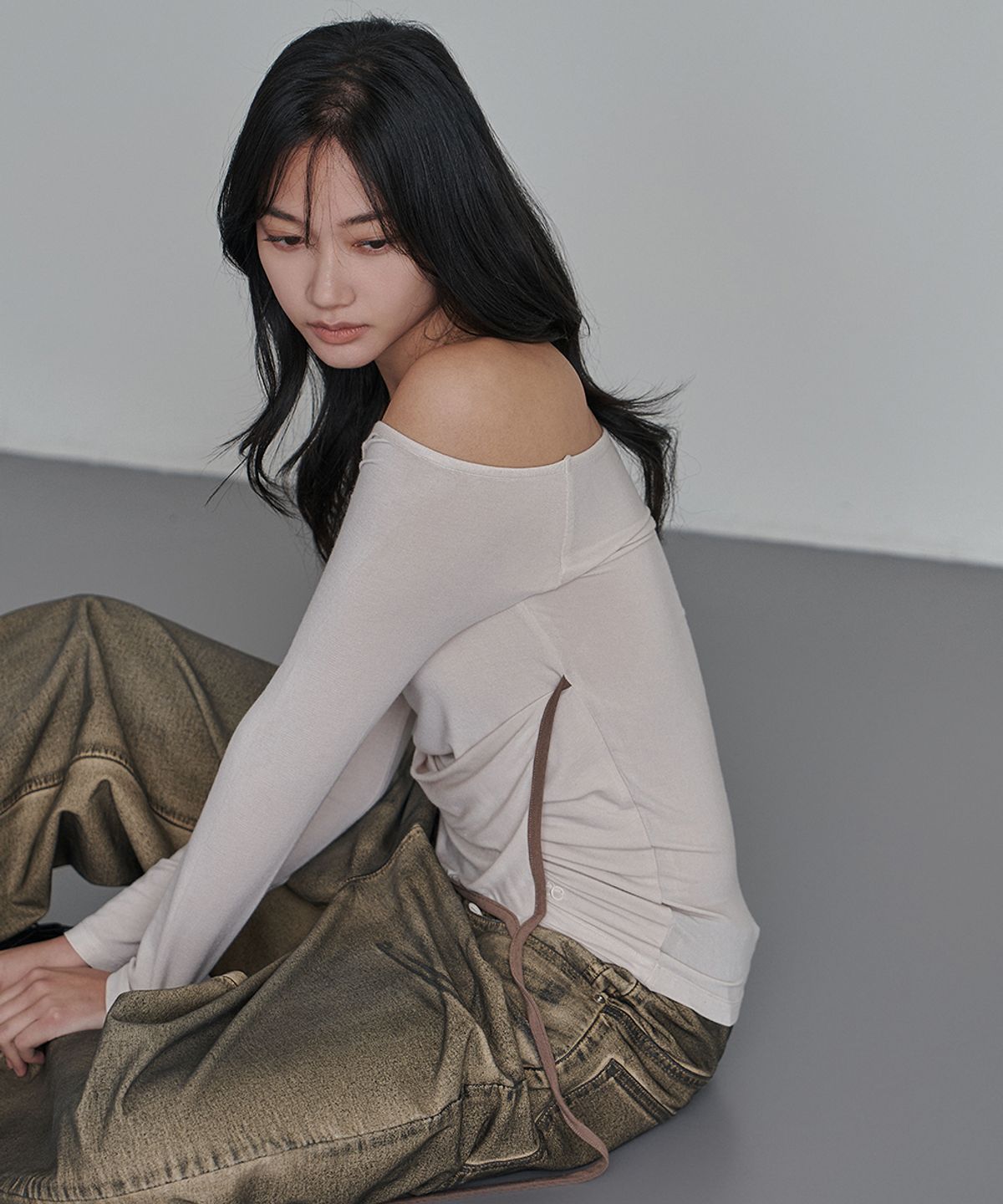 이예(YIYAE) Veil Off Layered Long Sleeve lvory
