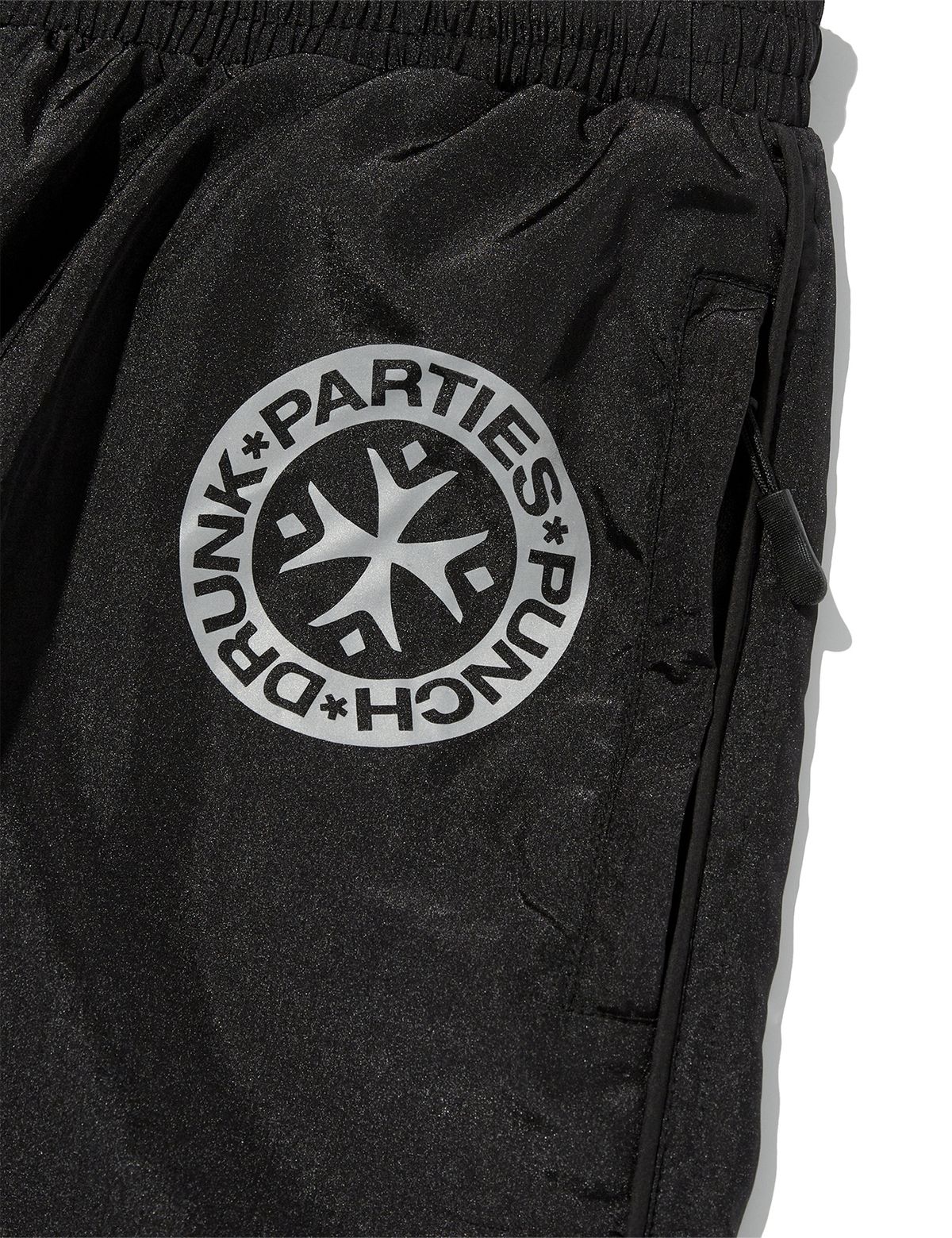 펀치드렁크파티즈(PUNCH DRUNK PARTIES) GhostMark 2-Way Wind Pants (BLACK)