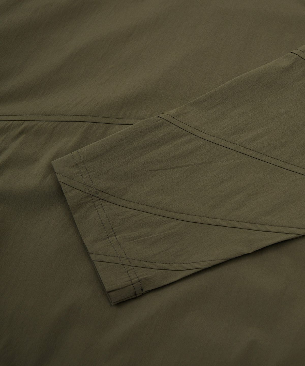 칼라파타르(KALAPATTHAR) Nylon Woven String T-Shirts - KHAKI