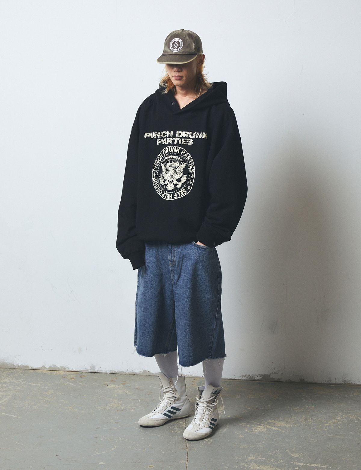 펀치드렁크파티즈(PUNCH DRUNK PARTIES) SHG Seal Oversized Hoodie (BLACK)
