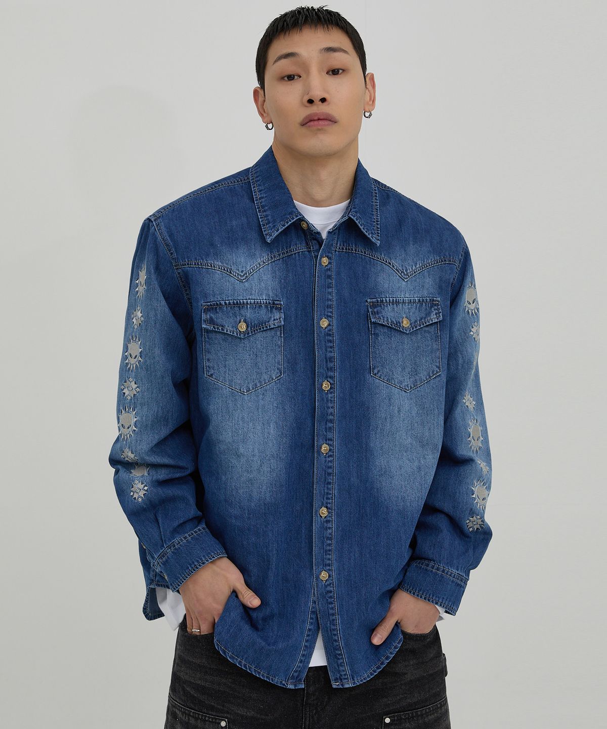 후드후드(HOODHOOD) 에일리언 웨스턴 데님 셔츠 딥블루