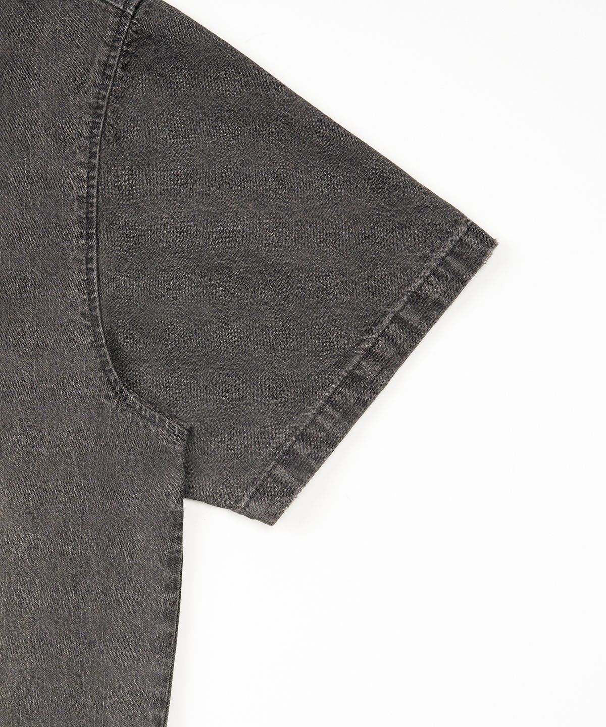 엑스컨테이너(EXCONTAINER) 데미지 워시드 데님 하프 셔츠 (FADE BLACK)