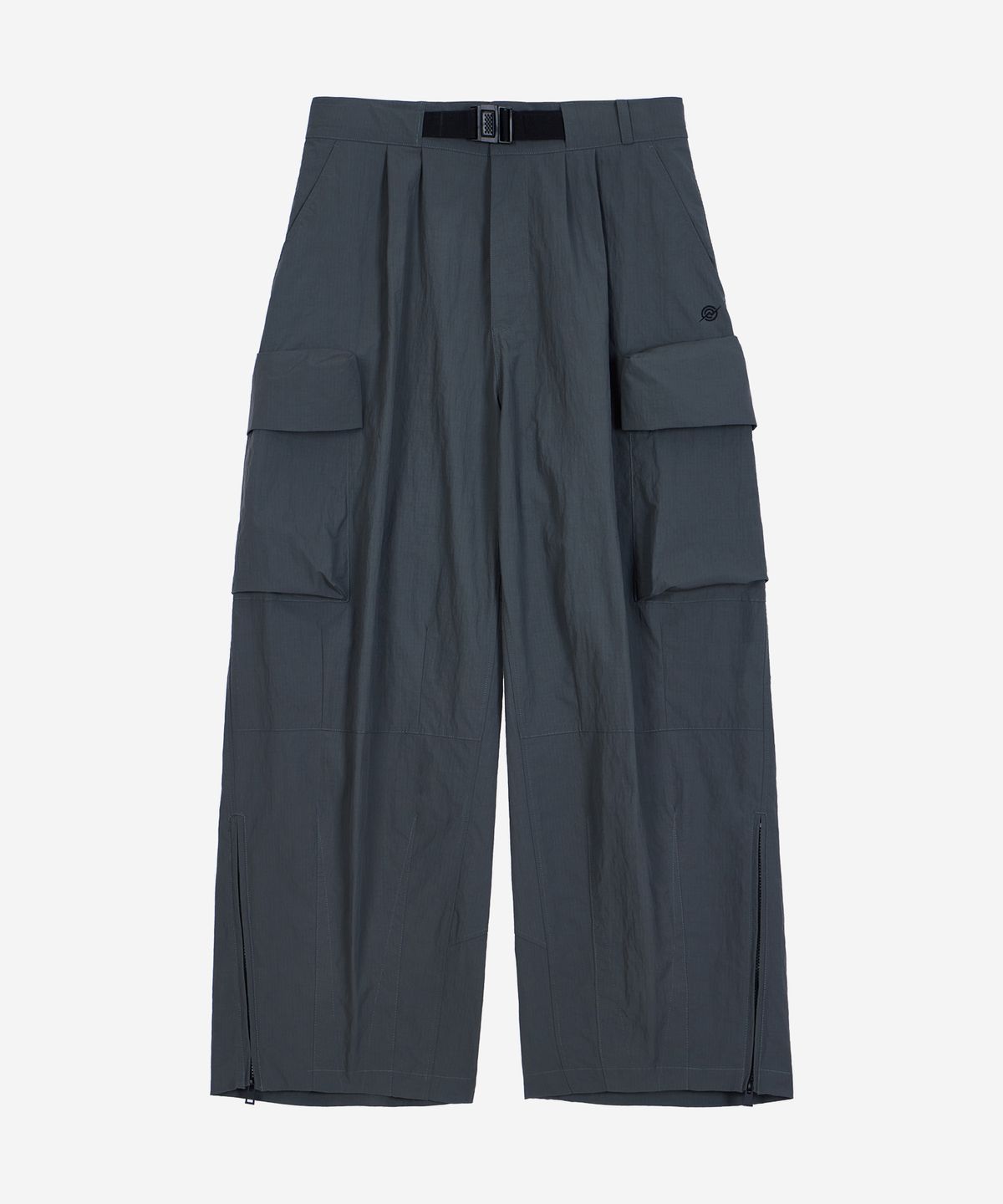 칼라파타르(KALAPATTHAR) Nylon Ankle Zipped Cargo Pants - GRAY