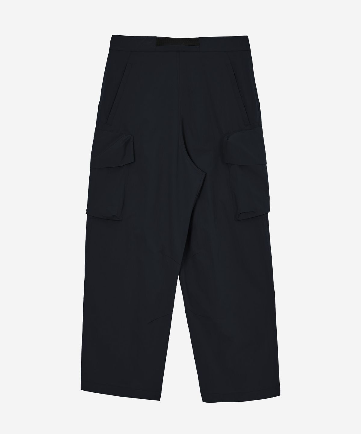 칼라파타르(KALAPATTHAR) Wide Balloon Ankle Zip Belted Cargo Pants - BLACK