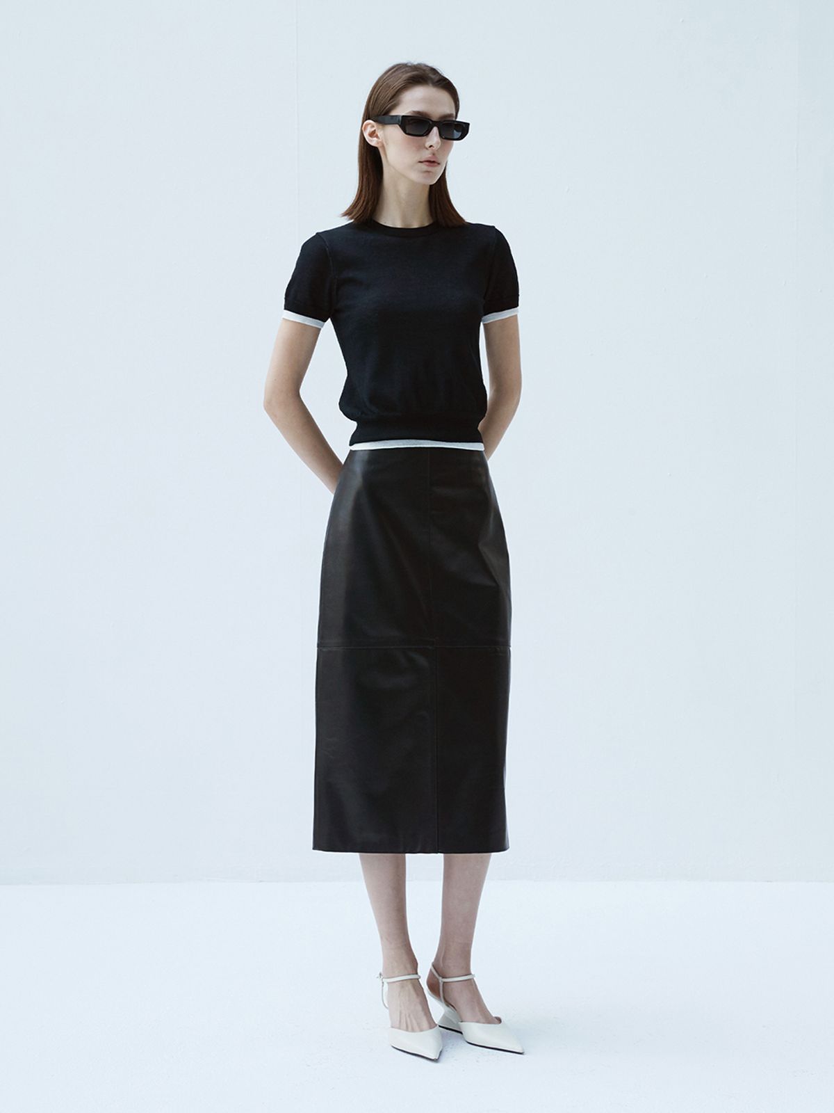 베르데마르(VERDEMAR) European Lambskin Straight midi Skirt