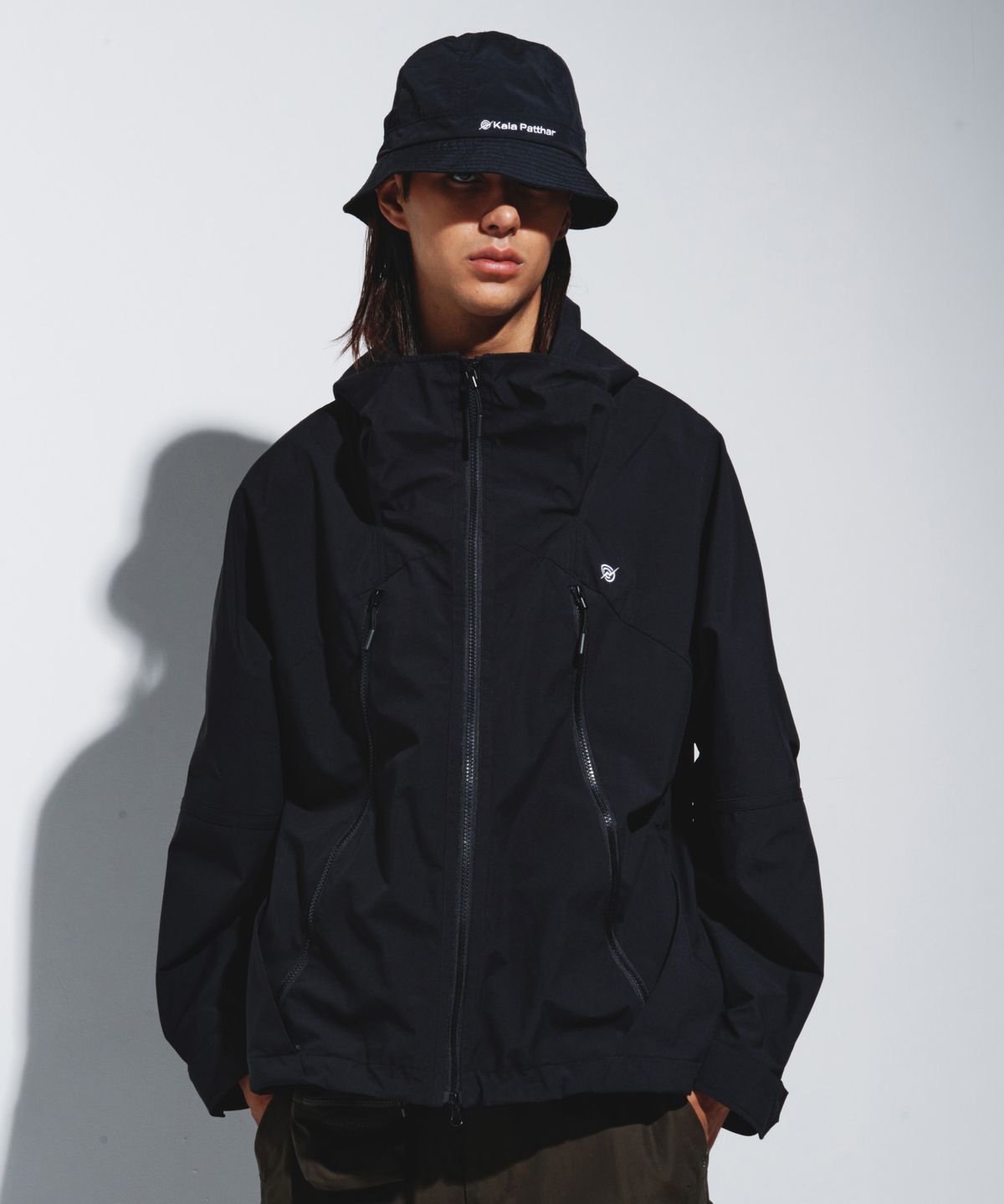 칼라파타르(KALAPATTHAR) 3Layer Hidden Pocket Hooded Jacket - BLACK