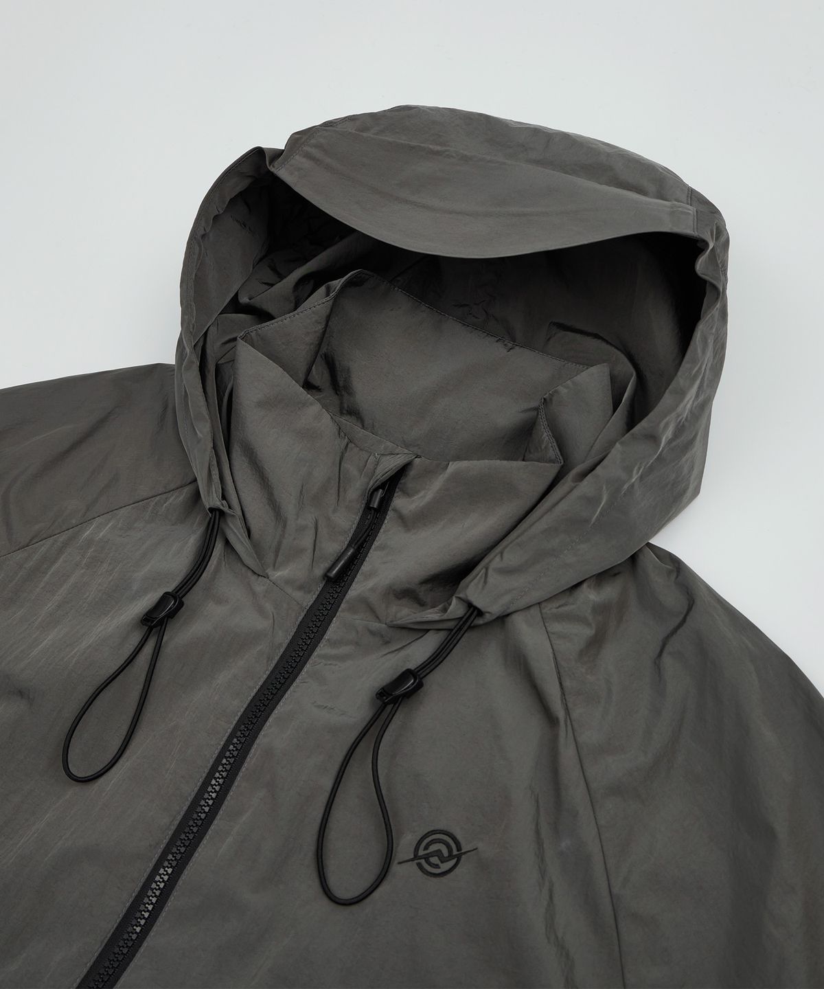 칼라파타르(KALAPATTHAR) Light Weight Holographic Detachable Windbreaker - GRAY