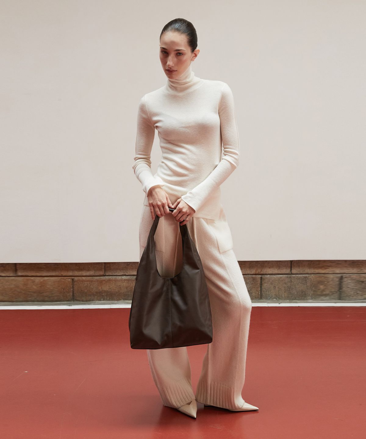 베르데마르(VERDEMAR) Italian nappa lambskin Hobo bag_Brown