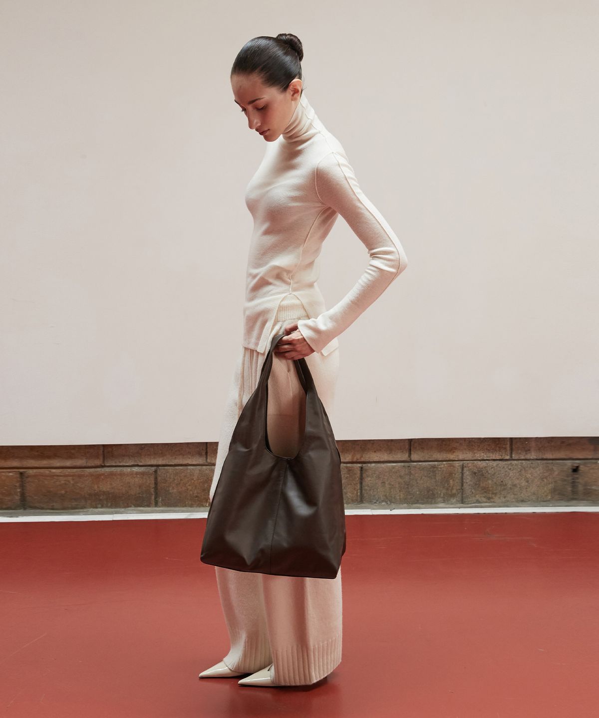 베르데마르(VERDEMAR) Italian nappa lambskin Hobo bag_Brown