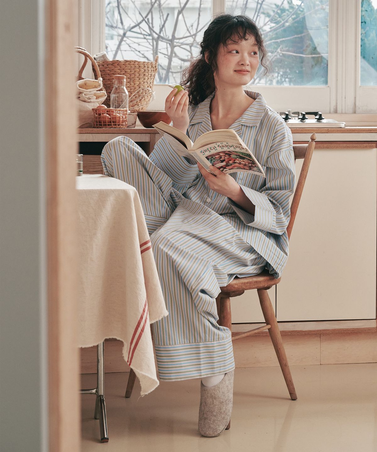 오끼뜨(OGGITT) (uni)도미토리 시즌 스트라이프 파자마 매실