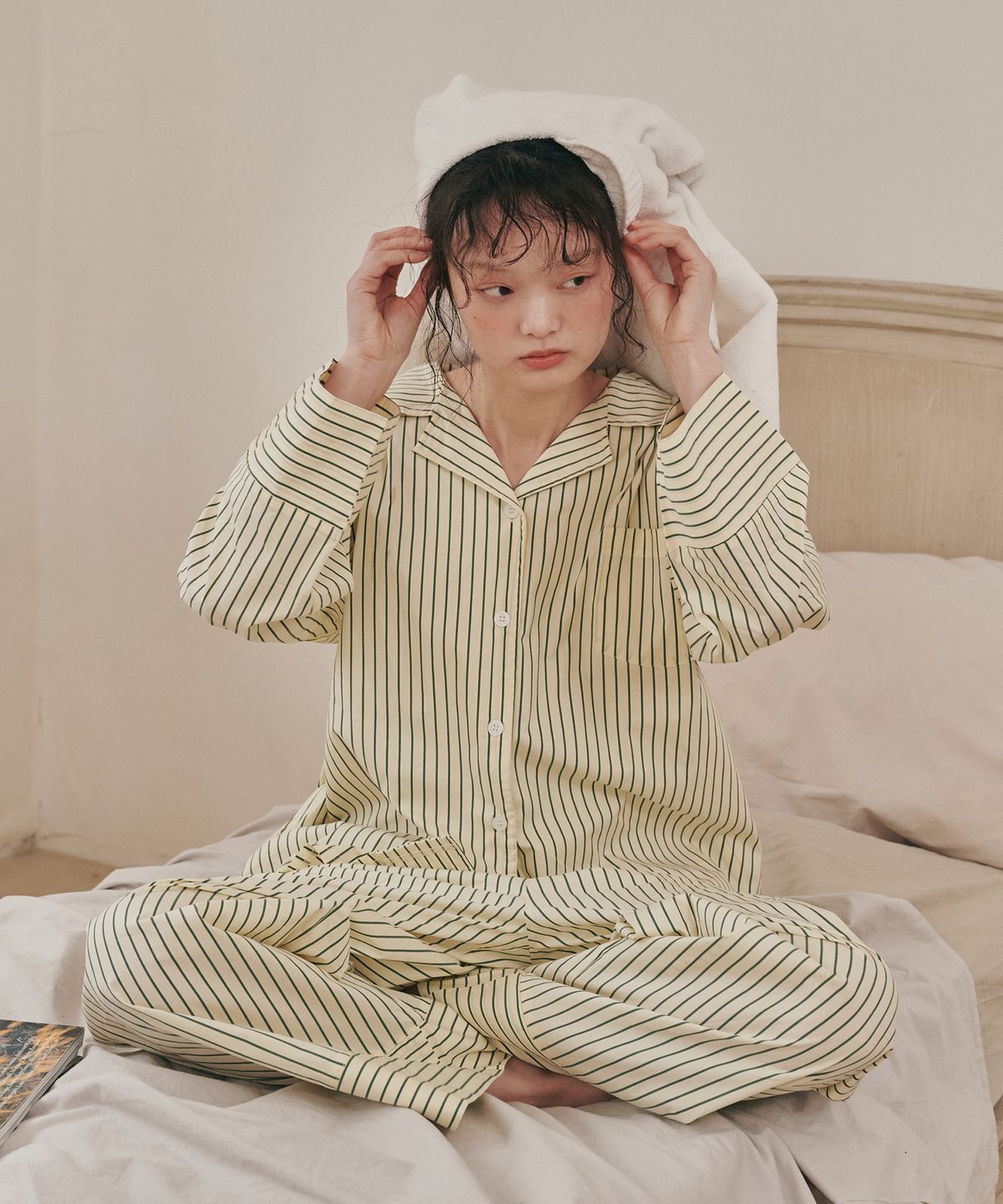 오끼뜨(OGGITT) (uni)도미토리 빈 스트라이프 파자마 그린레몬