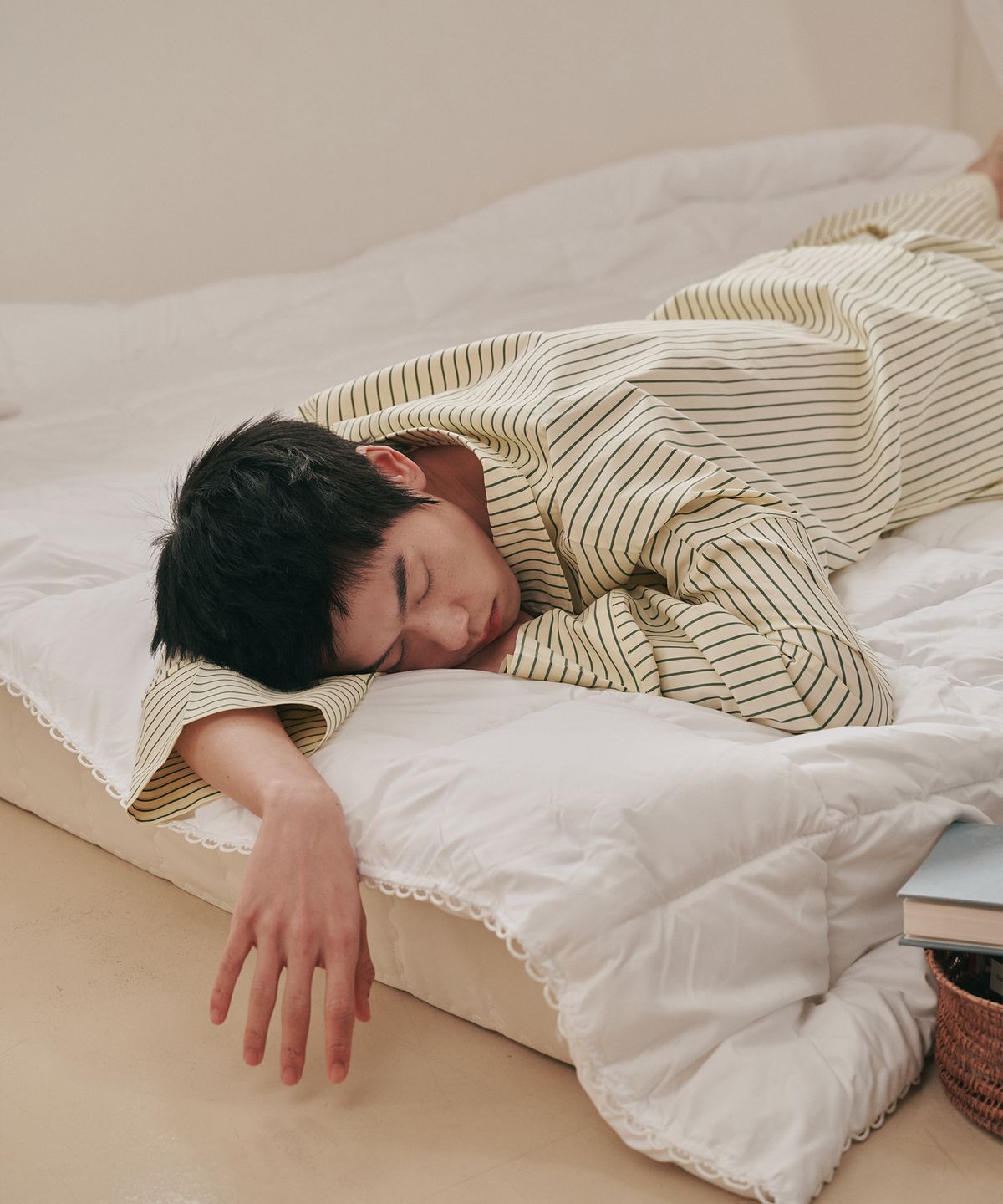 오끼뜨(OGGITT) (uni)도미토리 빈 스트라이프 파자마 그린레몬