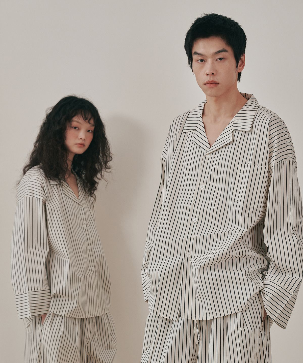 오끼뜨(OGGITT) (uni)도미토리 빈 스트라이프 파자마 블랙화이트