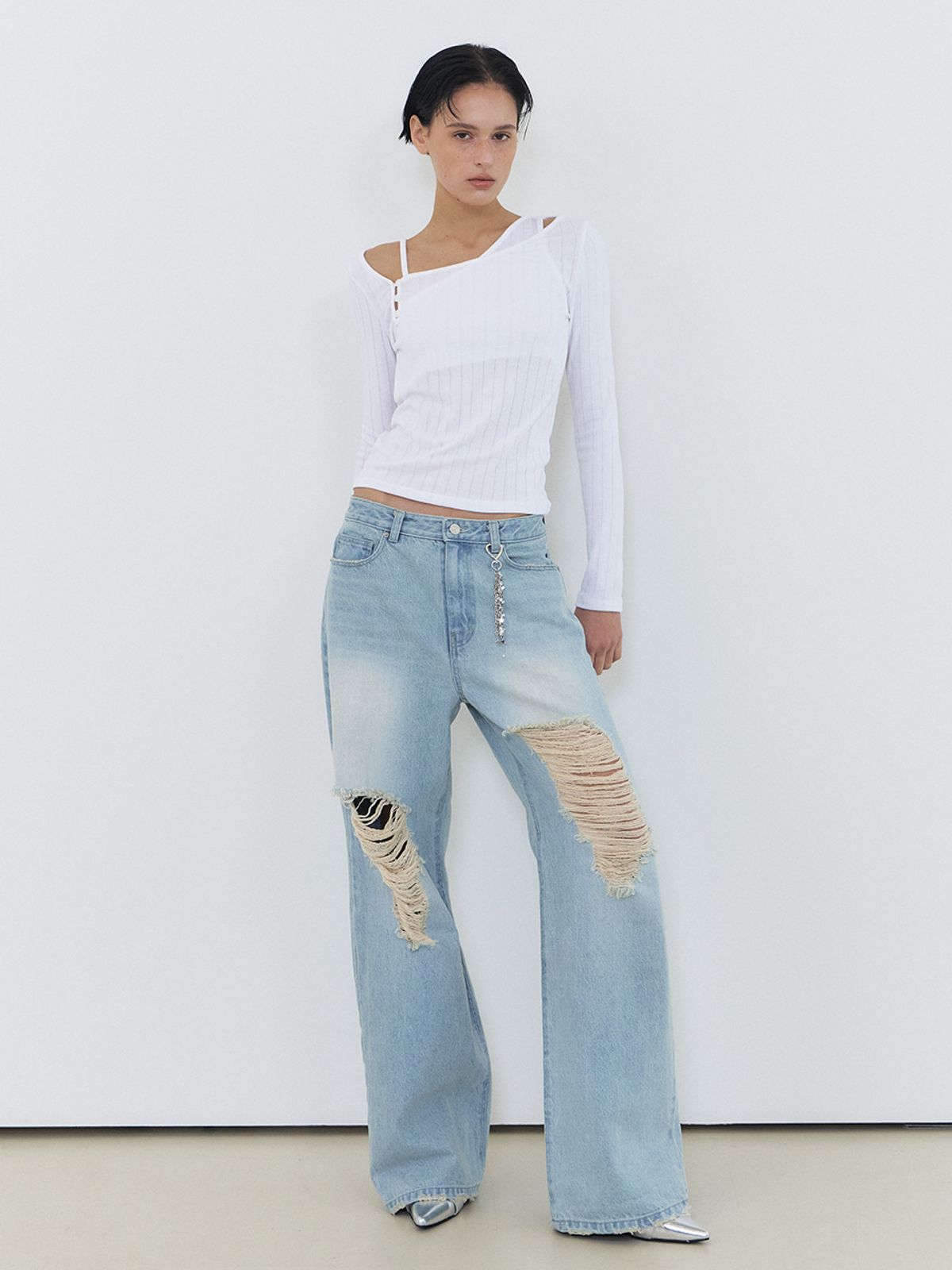 에트몽(ETMON) Diagonal Button T-Shirt, White