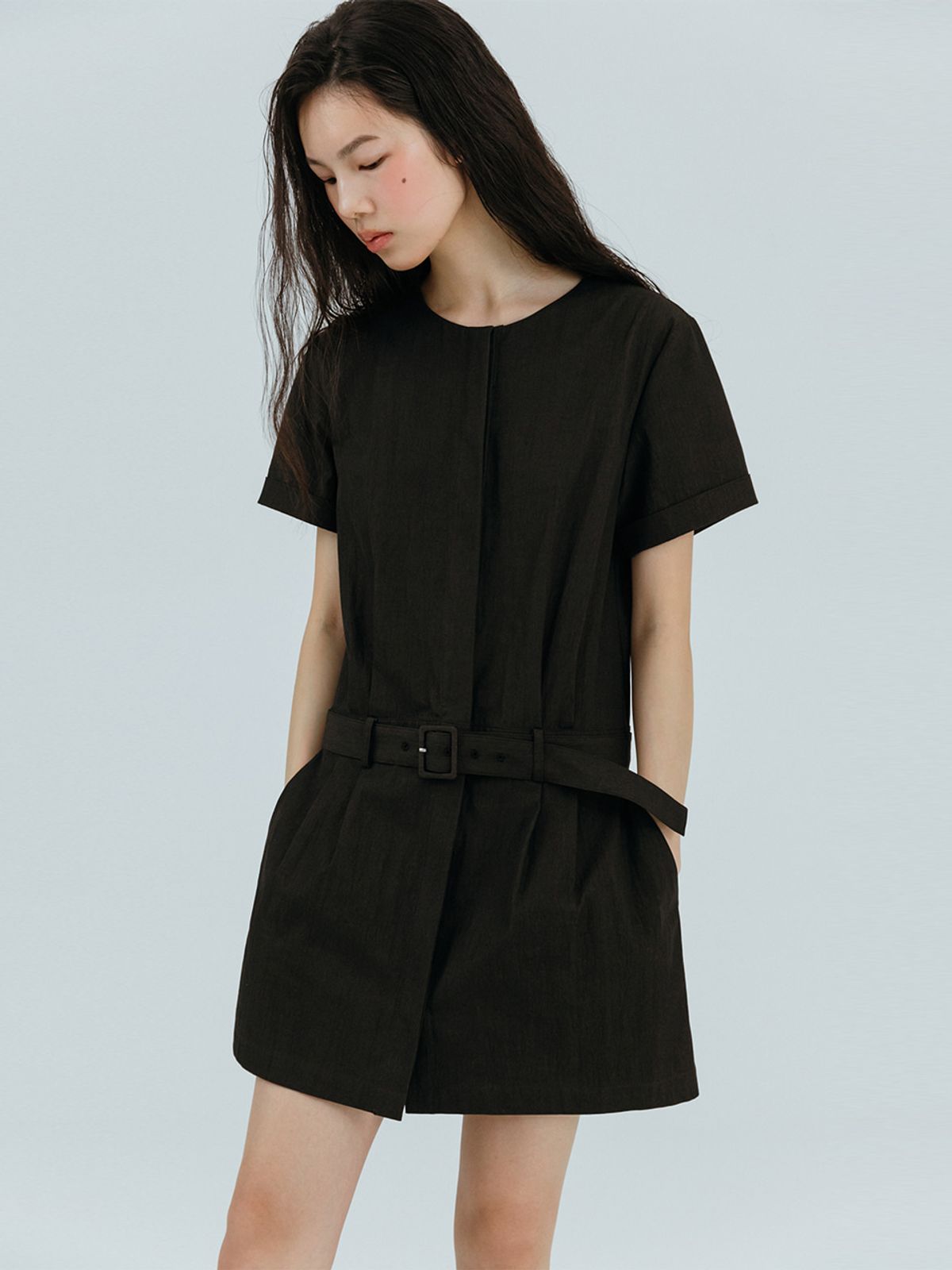 에트몽(ETMON) Round Belt Mini Dress, Black
