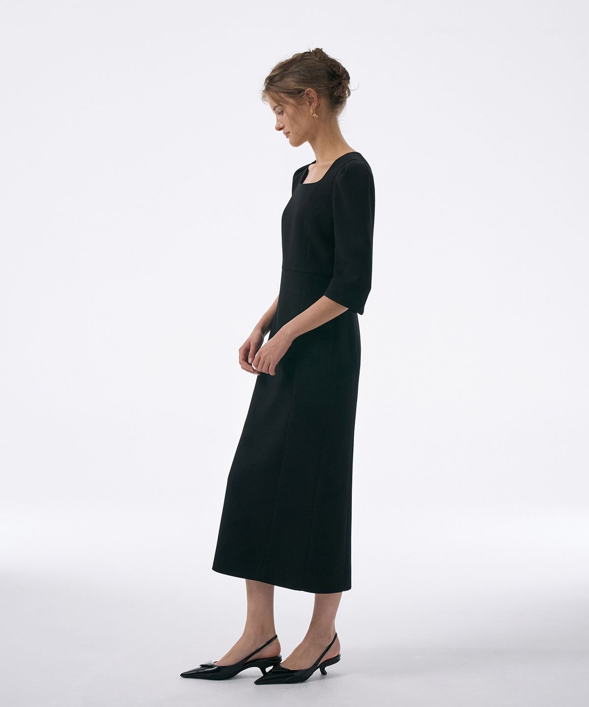 라메레이(LAMEREI) Square Scoop Neck Dress[LMBFCO23DR809]-Black
