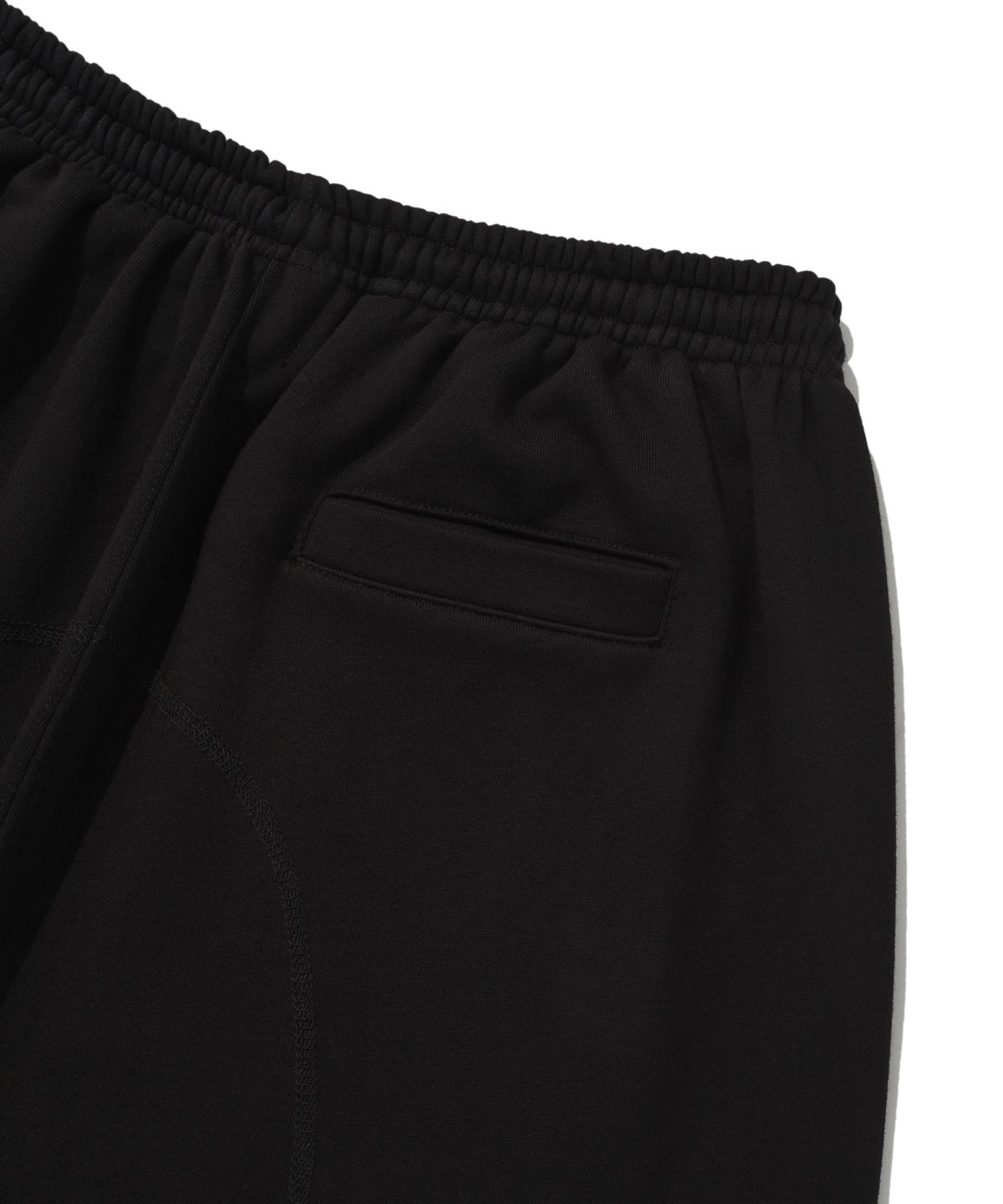 리트리버클럽(RETRIEVER CLUB) CUT OUT SWEAT PANTS [BLACK]
